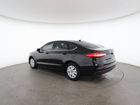 Used 2019 Ford Fusion S image 10