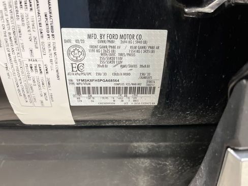 Used 2023 Ford Explorer Limited image 40