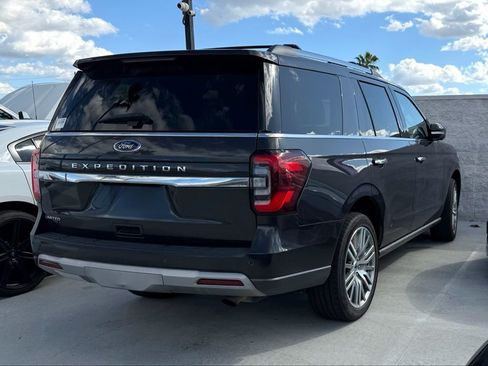 Used 2024 Ford Expedition Limited image 5