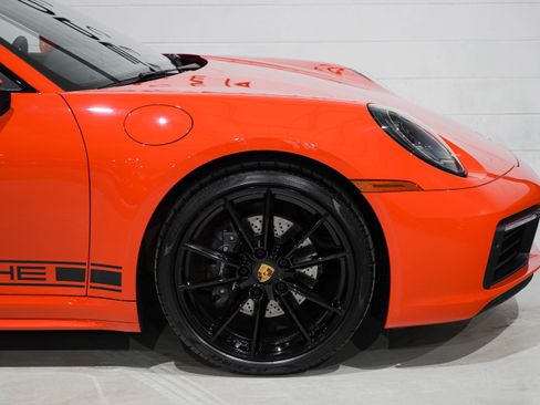 Used 2021 Porsche 911 Carrera RWD image 23