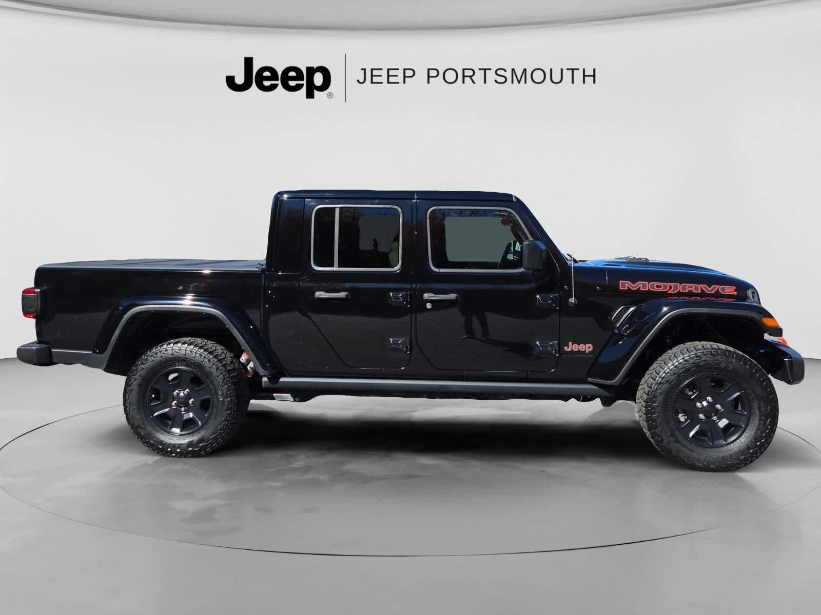 Used 2023 Jeep Gladiator Mojave w/ LED Lighting Group AWD/4WD image 8