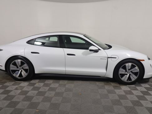 Certified 2023 Porsche Taycan w/ Premium Package RWD image 8