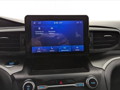 Used 2020 Ford Explorer XLT image 23