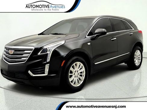 Used 2019 Cadillac XT5 FWD image 1