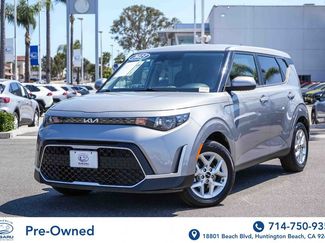 Used 2023 Kia Soul S FWD video 1