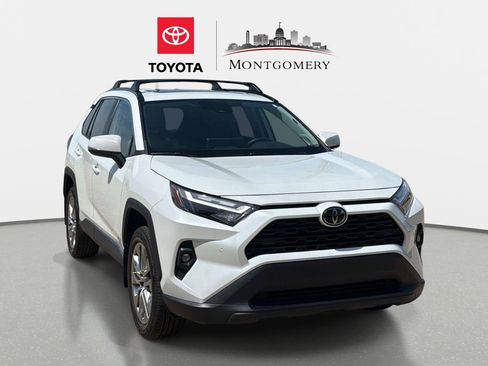 Used 2023 Toyota RAV4 XLE Premium image 1