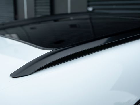 Certified 2025 Porsche Macan image 39