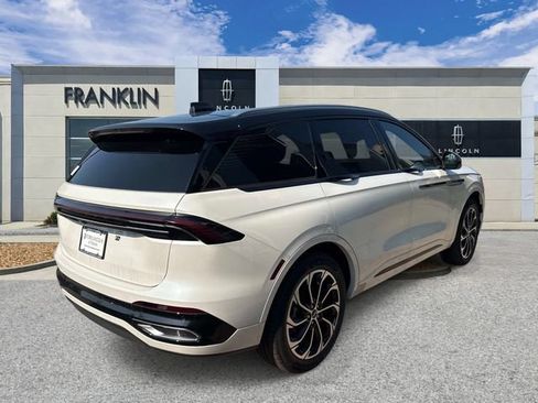 New 2026 Lincoln Nautilus Reserve AWD/4WD image 5