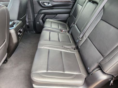 Used 2024 Chevrolet Suburban LT AWD/4WD image 32