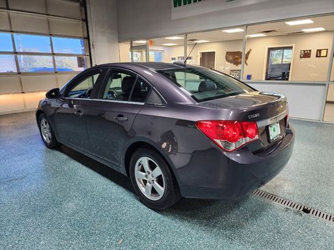 Used 2015 Chevrolet Cruze LT image 10