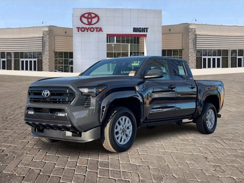 Certified 2025 Toyota Tacoma SR5 image 2