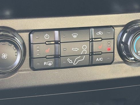 Certified 2019 Ford F250 XLT w/ XLT Premium Package image 15