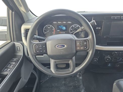Used 2024 Ford F250 XLT image 13
