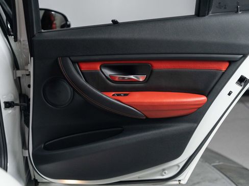 Used 2015 BMW M3 RWD image 84