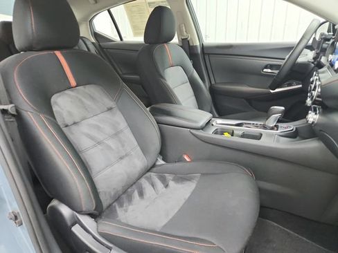 Used 2025 Nissan Sentra SR FWD image 38