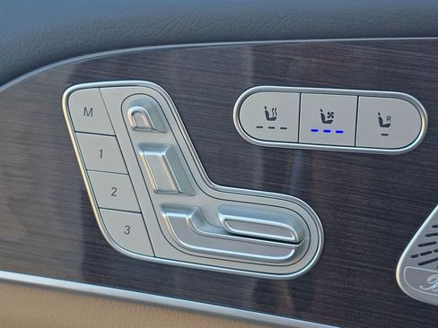 New 2026 Mercedes-Benz GLS 450 4MATIC image 6