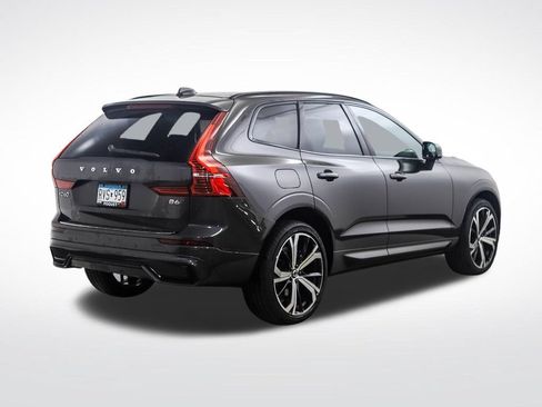 Used 2022 Volvo XC60 B6 R-Design w/ Protection Package Premier AWD/4WD image 5