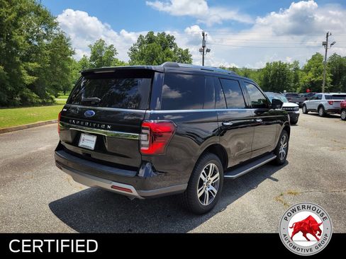 Used 2022 Ford Expedition Limited AWD/4WD image 5