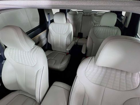 Used 2024 Hyundai Palisade Limited AWD/4WD image 23