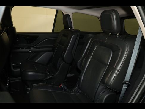 Used 2022 Lincoln Aviator Reserve w/ Elements Package Plus AWD/4WD image 14