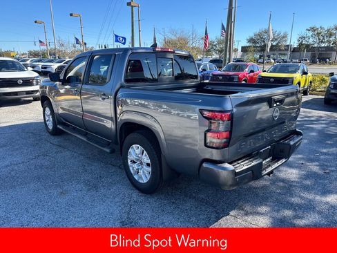 Certified 2022 Nissan Frontier SV image 9