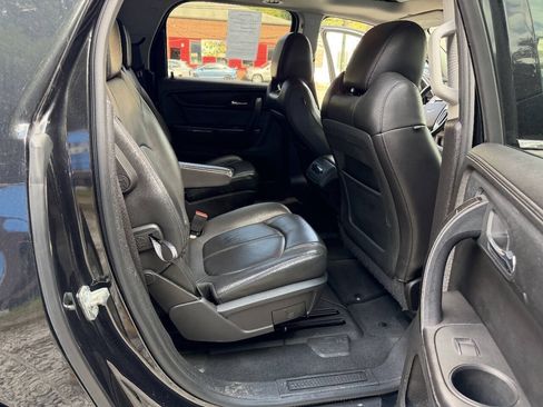 Used 2015 GMC Acadia SLT w/ Open Road Package FWD image 15