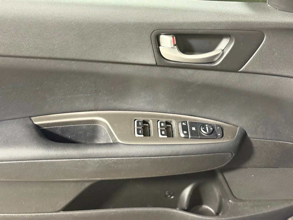 Used 2019 Kia Optima S w/ S Panoramic Sunroof Package FWD image 18