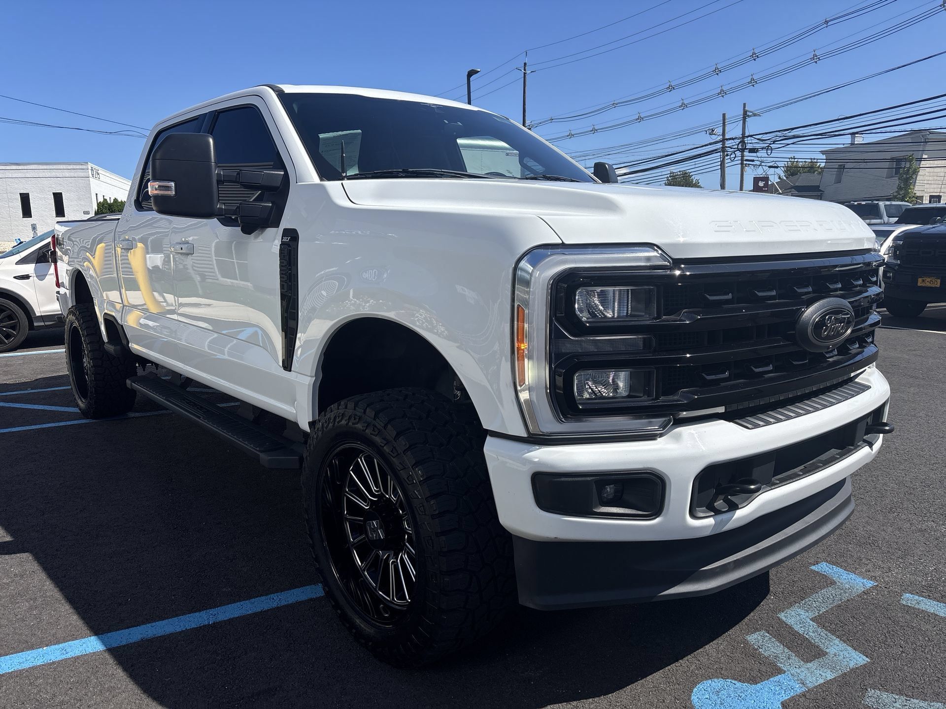 Used 2023 Ford F250 XLT w/ Black Appearance Package AWD/4WD image 33
