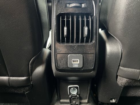 Used 2024 Jeep Compass Latitude image 38