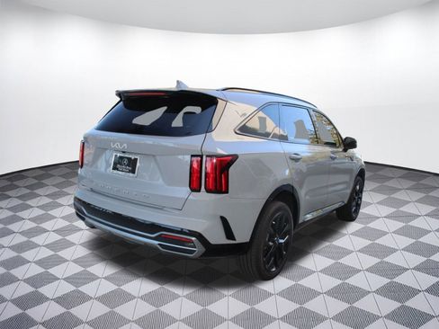 Used 2022 Kia Sorento SX image 9