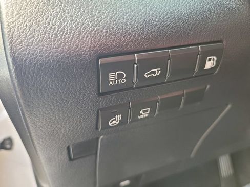 Used 2022 Lexus RX 450h AWD w/ Premium Package image 19