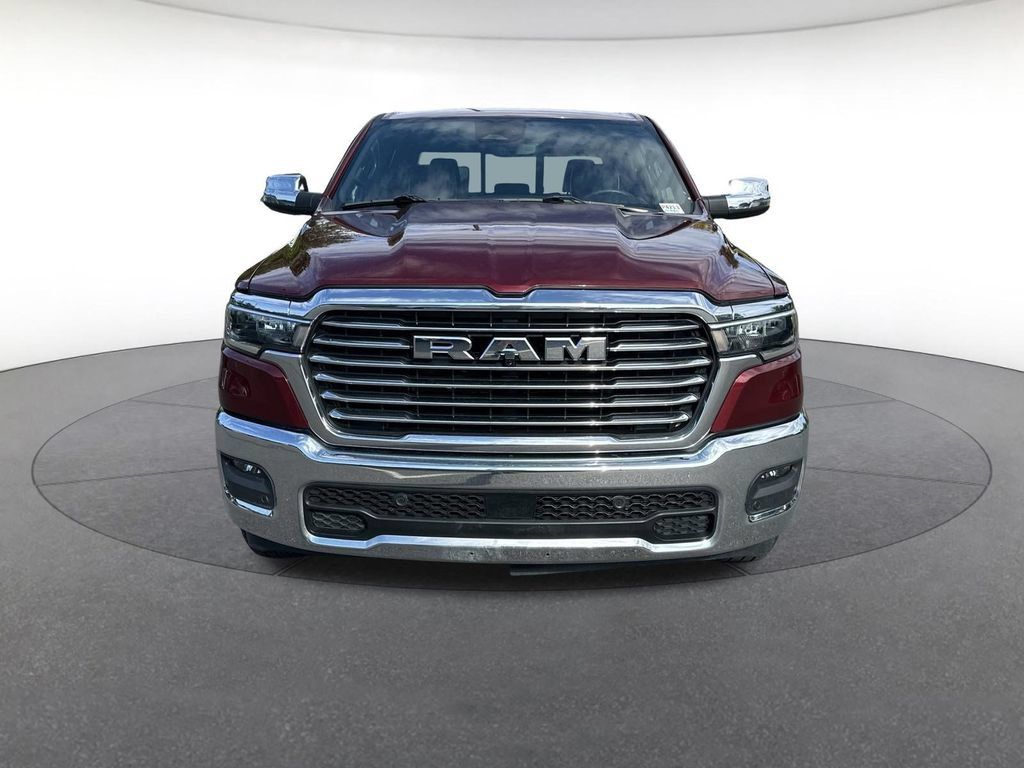 Used 2025 RAM 1500 Laramie AWD/4WD image 9