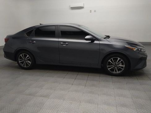Used 2023 Kia Forte LXS FWD image 11