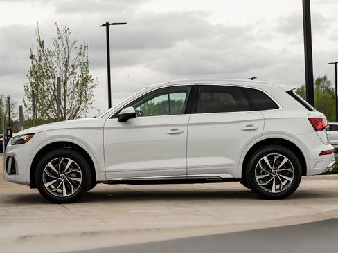 Certified 2023 Audi Q5 2.0T Premium Plus w/ Premium Plus Package AWD/4WD image 6