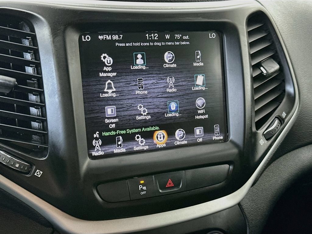 Used 2018 Jeep Cherokee Trailhawk AWD/4WD image 17