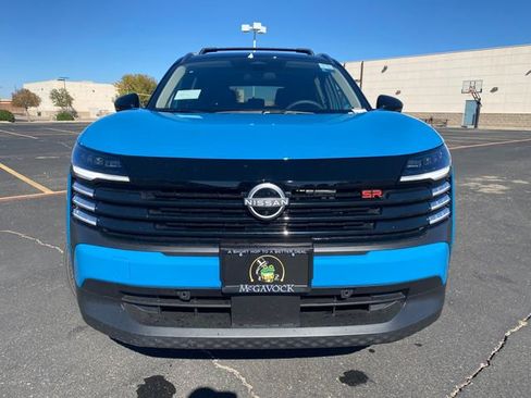 New 2026 Nissan Kicks SR image 9