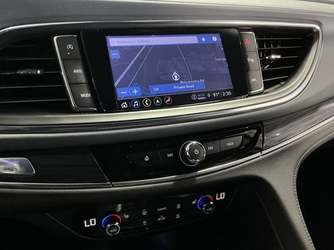 Used 2024 Buick Enclave Essence w/ Experience Buick Package AWD/4WD image 21