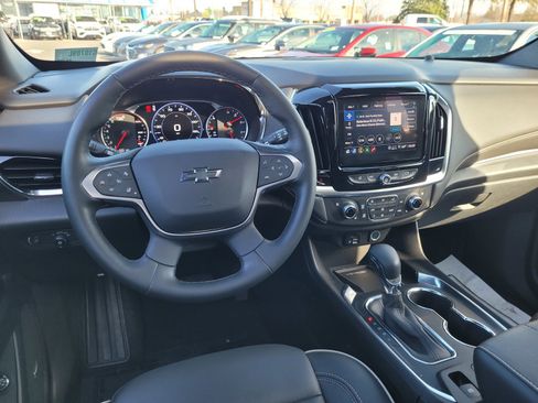 Used 2023 Chevrolet Traverse Premier w/ Redline Edition image 19