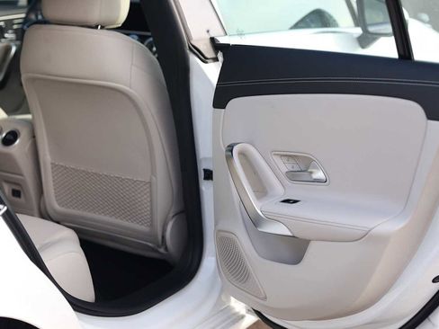 Used 2025 Mercedes-Benz CLA 250 4MATIC image 16