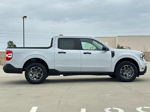New 2025 Ford Maverick XLT w/ XLT Luxury Package AWD/4WD image 8