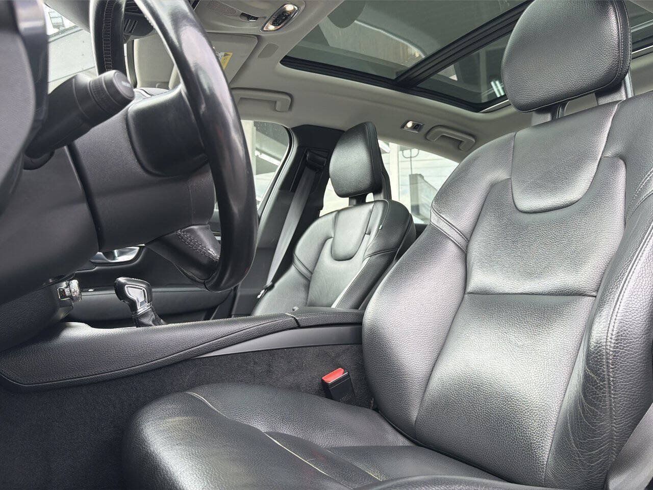 Used 2018 Volvo S90 T5 Momentum w/ Convenience Package AWD/4WD image 33
