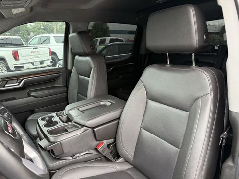 Used 2024 GMC Sierra 1500 SLT image 12