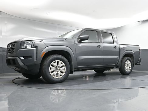 Certified 2022 Nissan Frontier SV image 21