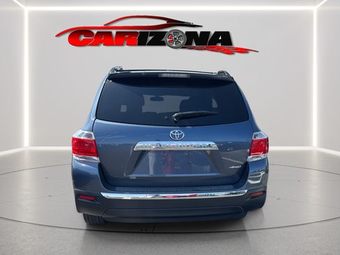 Used 2011 Toyota Highlander Limited w/ Tow Pkg AWD/4WD image 9