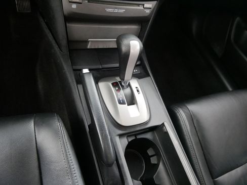 Used 2011 Honda Accord EX-L image 24