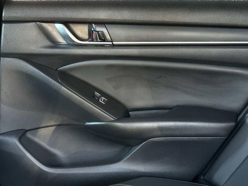 Used 2022 Honda Accord Sport image 15