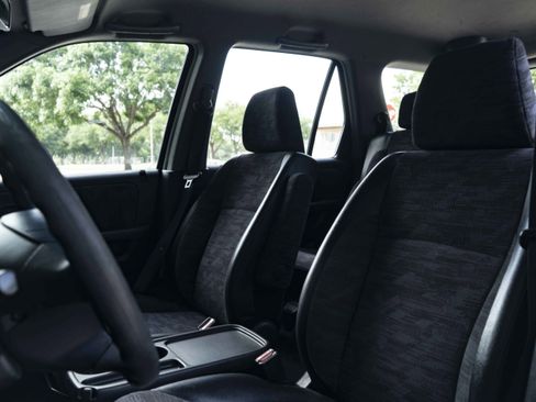 Used 2003 Honda CR-V LX image 19