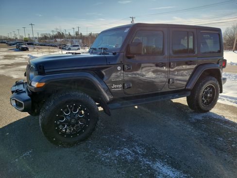 Used 2020 Jeep Wrangler Unlimited Sahara w/ Cold Weather Group image 1