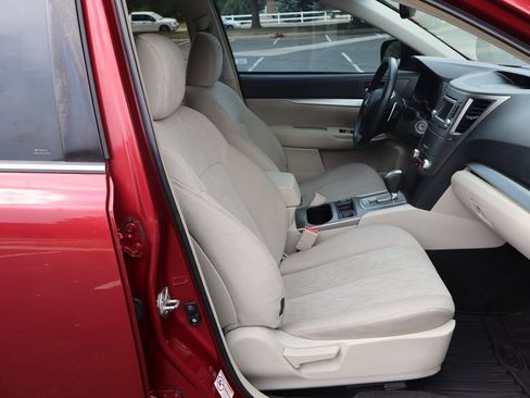 Used 2014 Subaru Outback 2.5i Premium AWD/4WD image 22