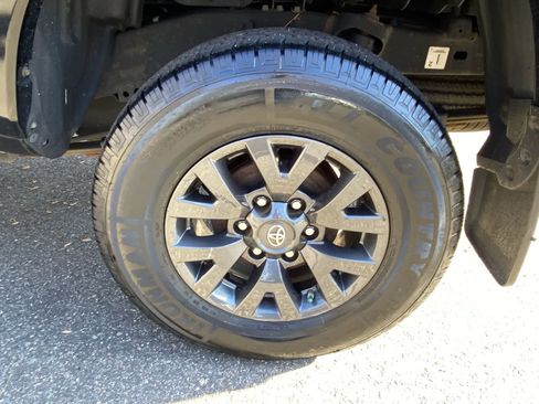 Used 2021 Toyota Tacoma SR5 image 14